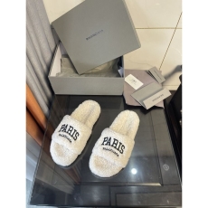 Balenciaga Slippers